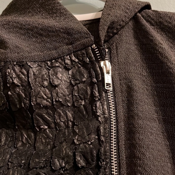 Caty Lesca Paris Light Fashion Jacket with Hood, grey, and black, size 1 - Picture 4 of 9